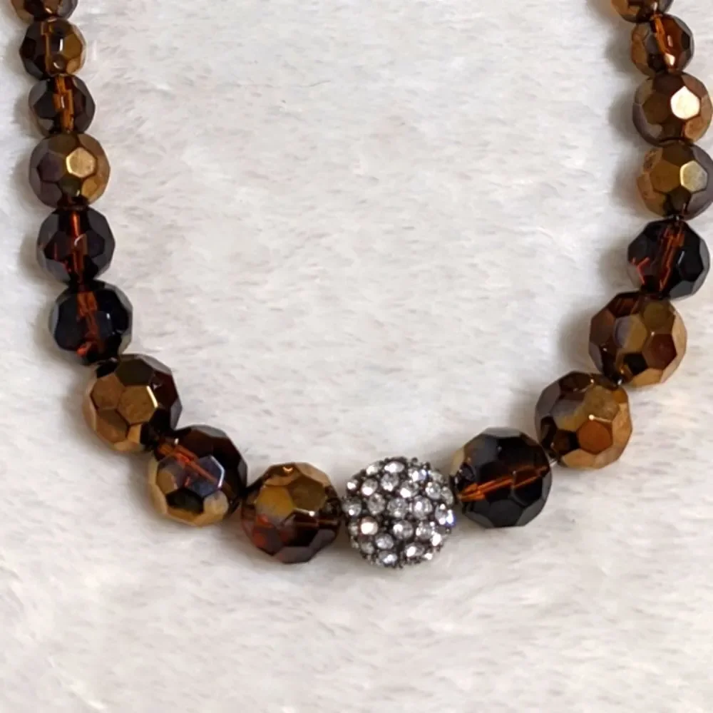 Vintage Golden Amber Facetted Lucite Bead Necklace w/ Rhinestone Accent - Picture 6 of 8